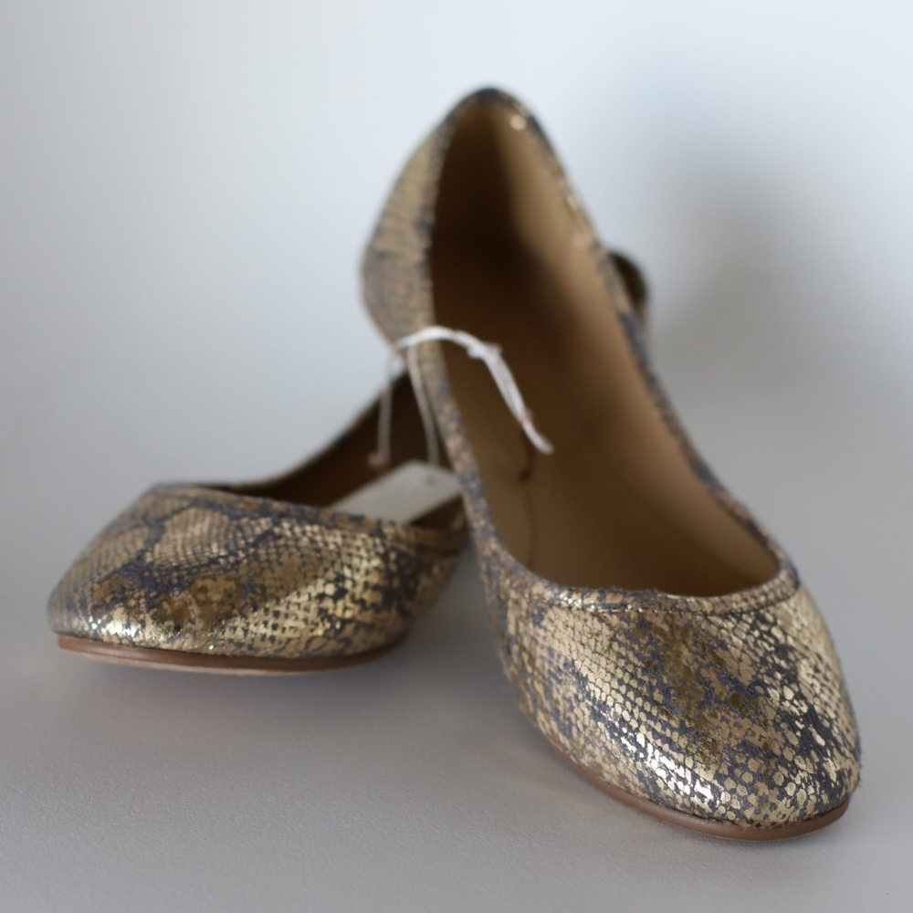 NY&Co Snakeskin Patterned Flats